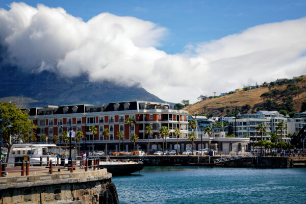 Waterfront vor dem Tafelberg