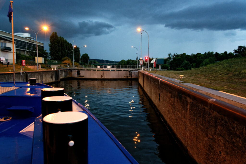 Schleuse Suresnes mit Höhenunterschied 3,17 m