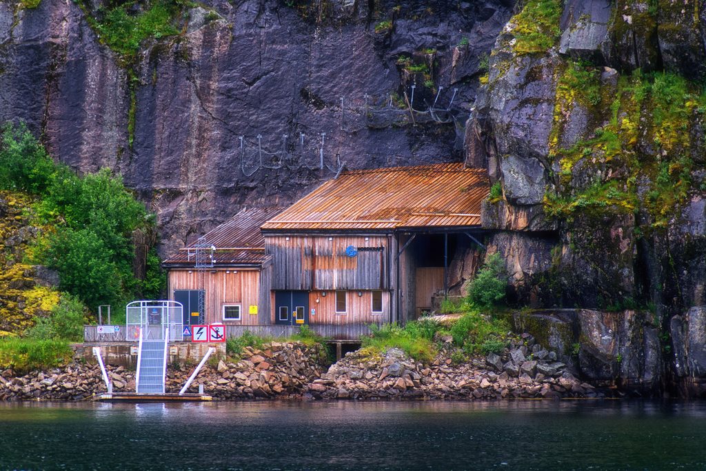 Kraftwerk Trollfjord, Lofoten, Norrwegen