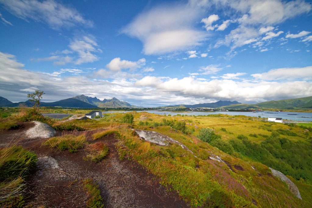 Malerische Landschaft bei Leknes, Lofoten, Norwegen